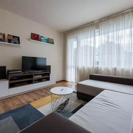 Apartment Kanchitos - 2bdr Spacious Place