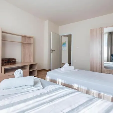 Kanchitos - 2bdr Spacious Place *