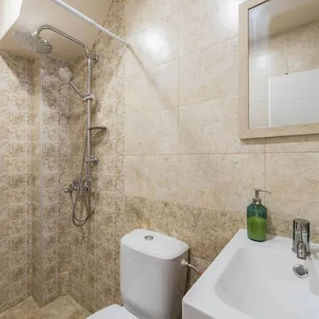 Kanchitos - 2bdr Spacious Place