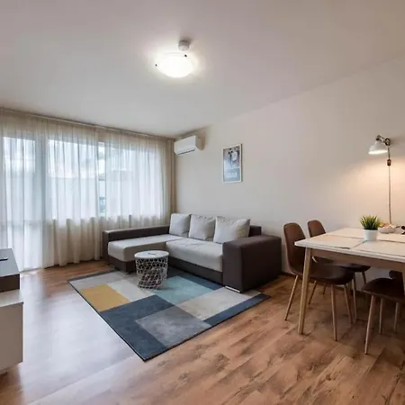 Kanchitos - 2bdr Spacious Place Varna